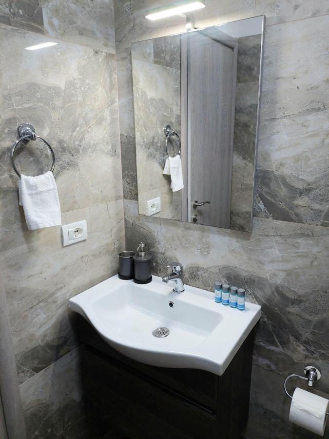 Elizabeth Aparthotel