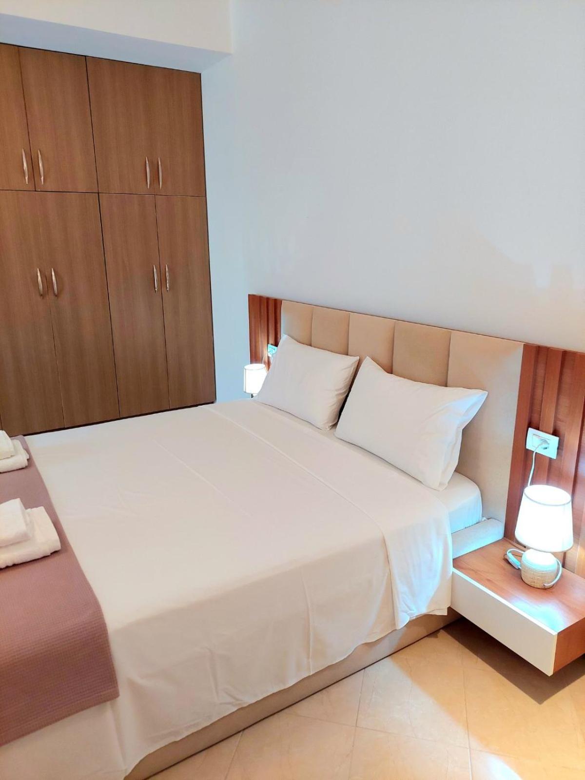 Elizabeth Aparthotel Himarë