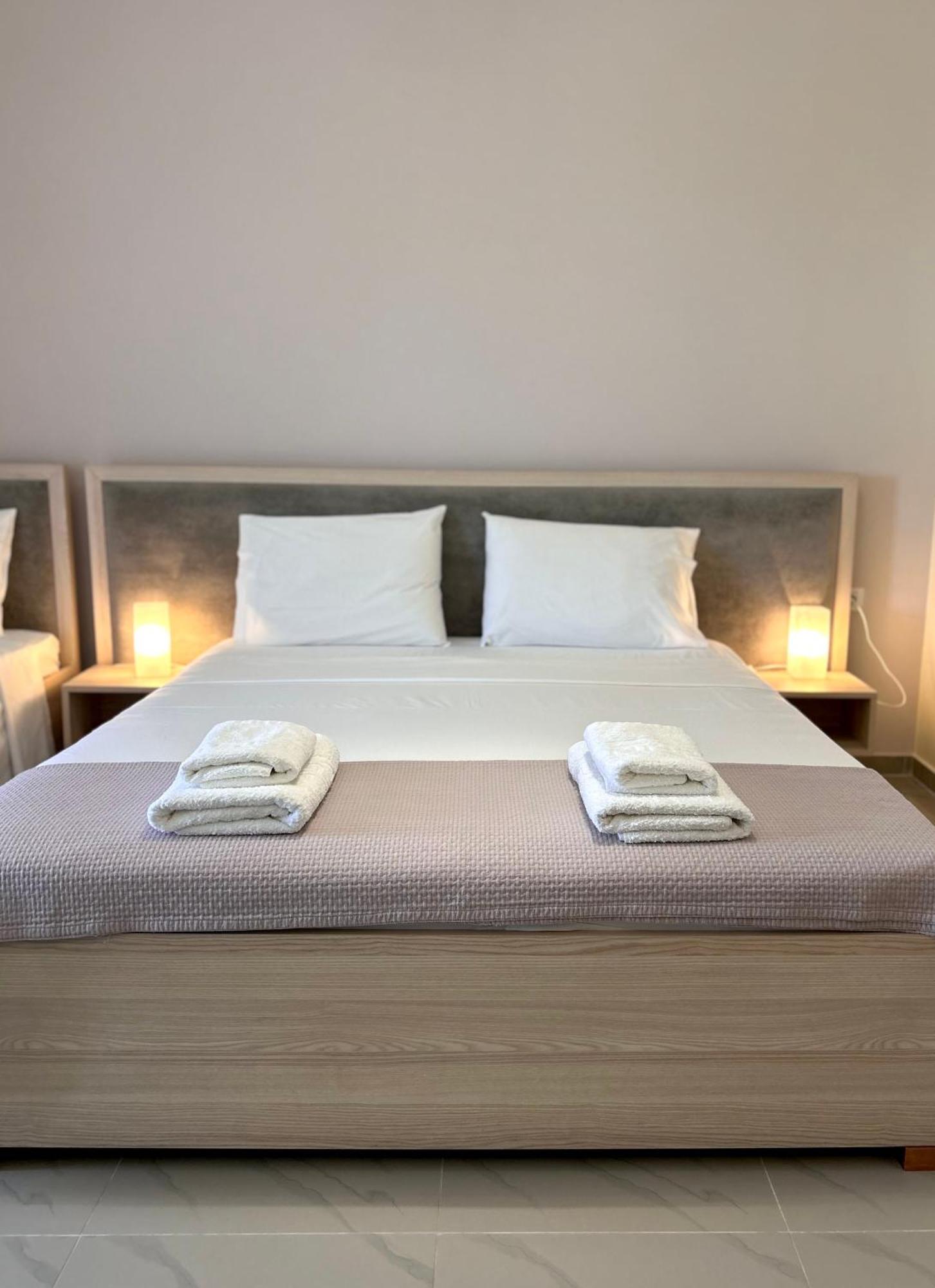 Aparthotel Elizabeth Himarë